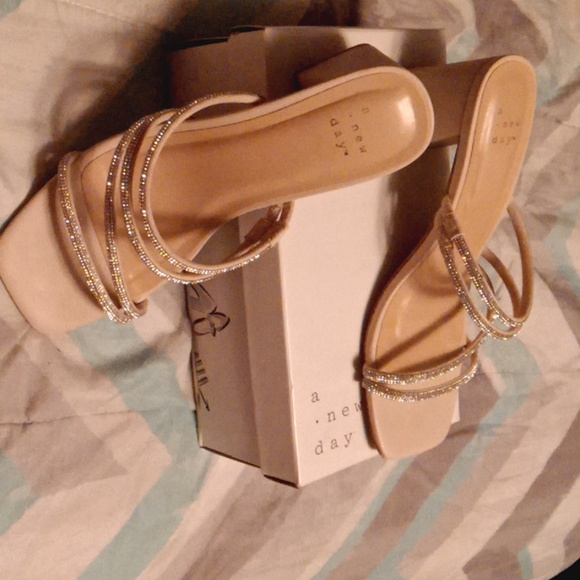 Formal heels - Picture 1 of 2